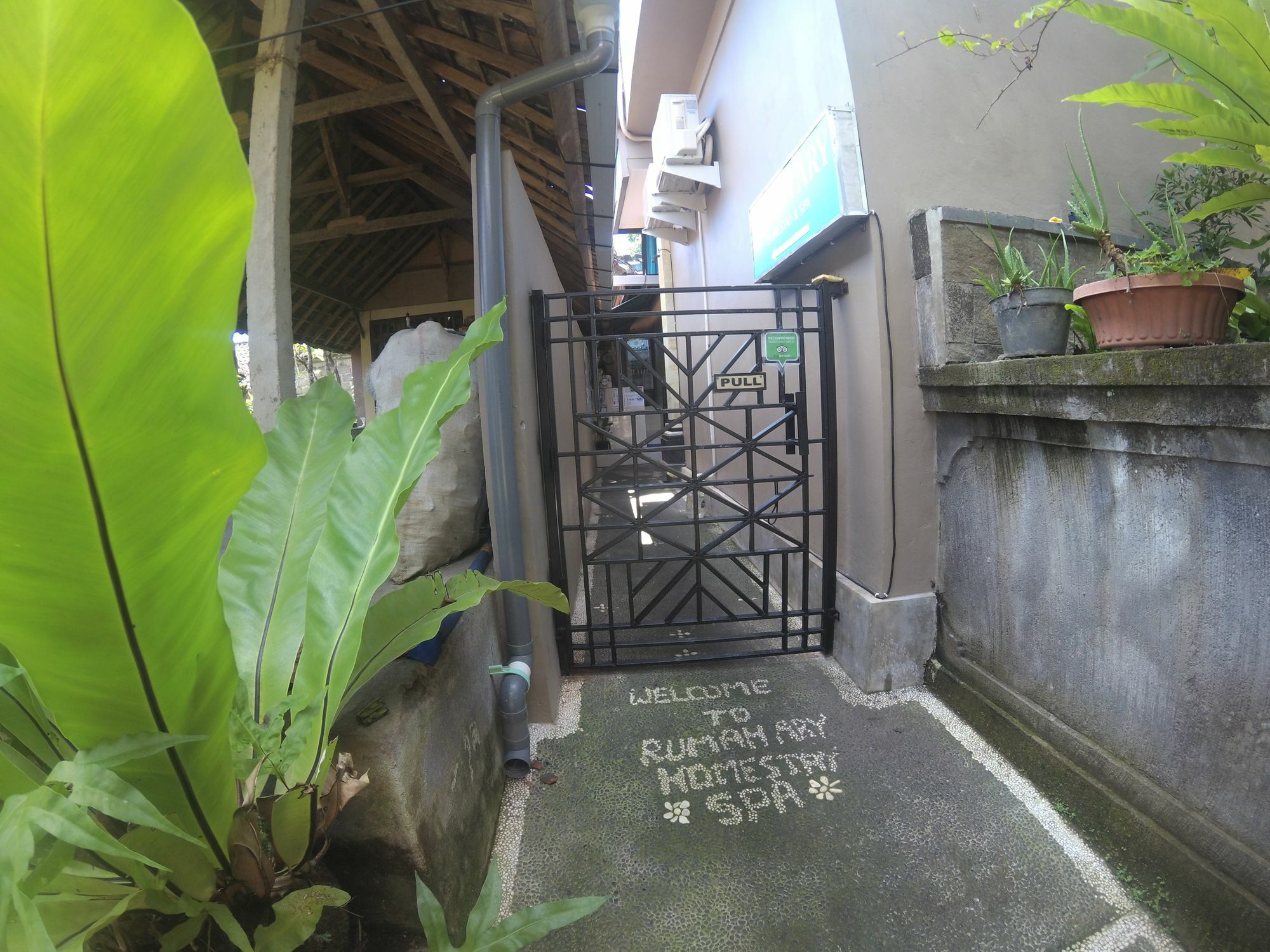 Rumah Ary Homestay & Spa Ubud Exterior foto